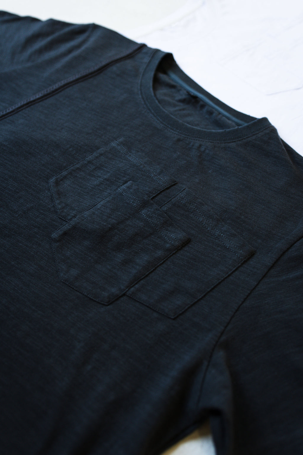 Triple Pocket Tee - Charcoal