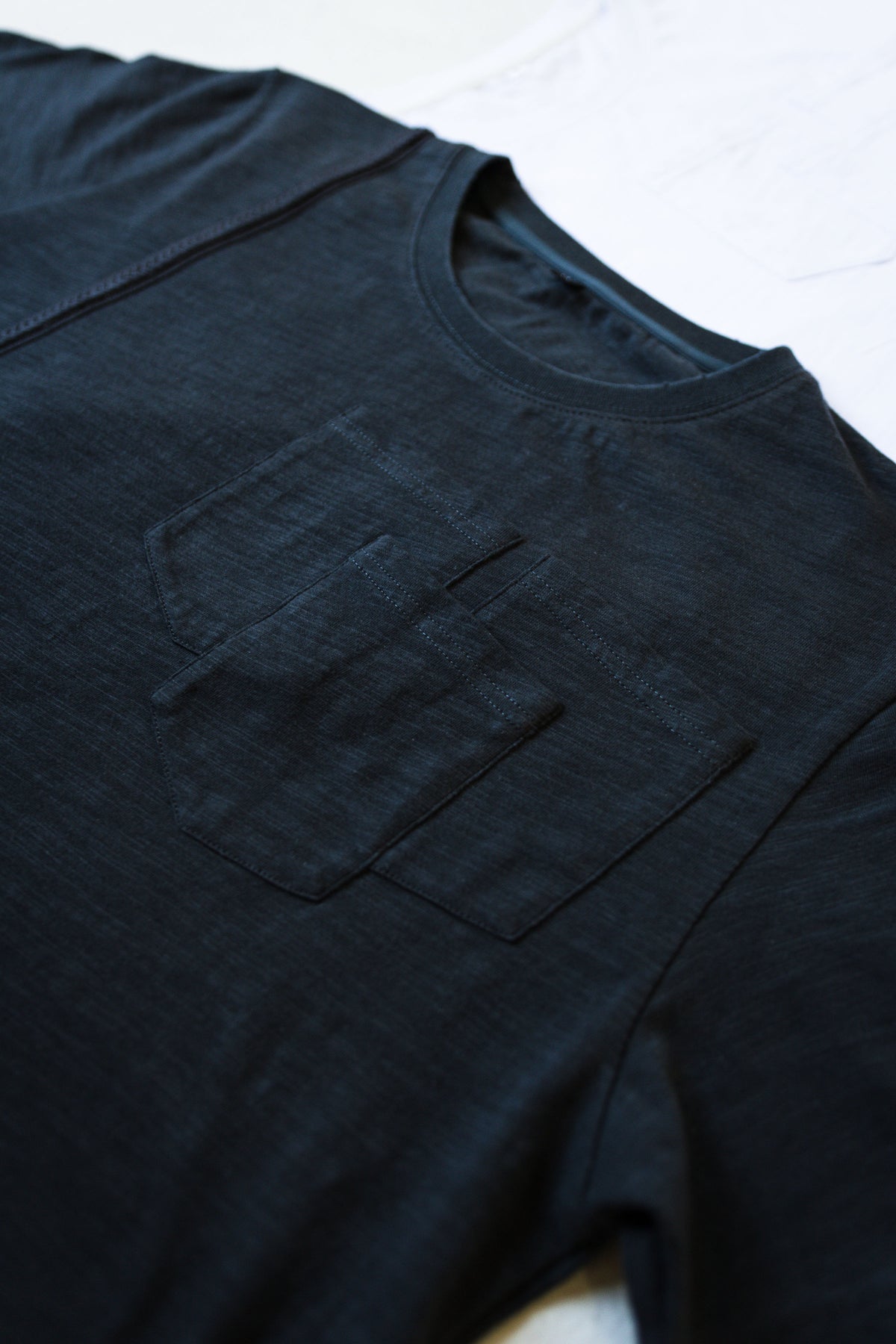 Triple Pocket Tee - Charcoal