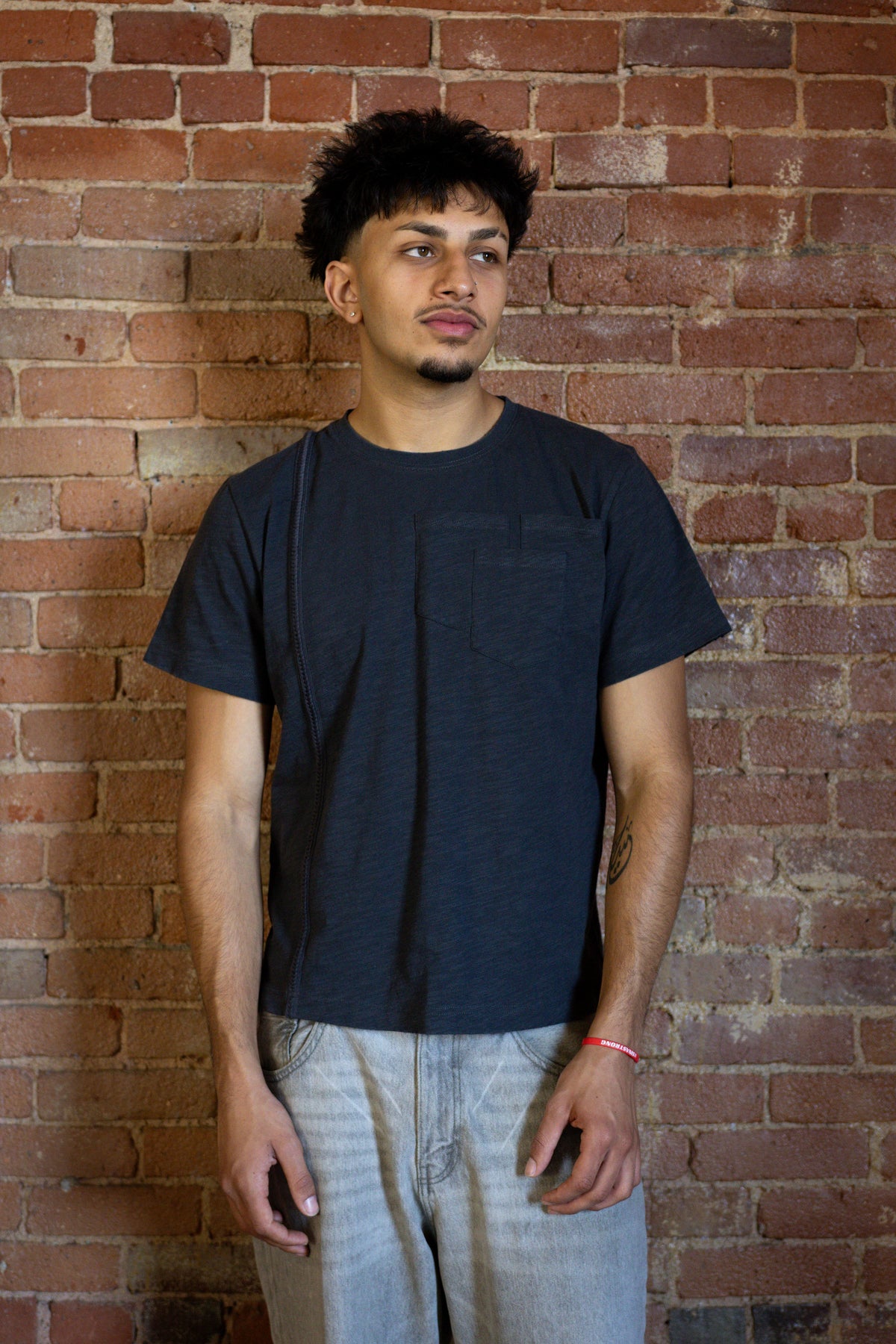 Triple Pocket Tee - Charcoal